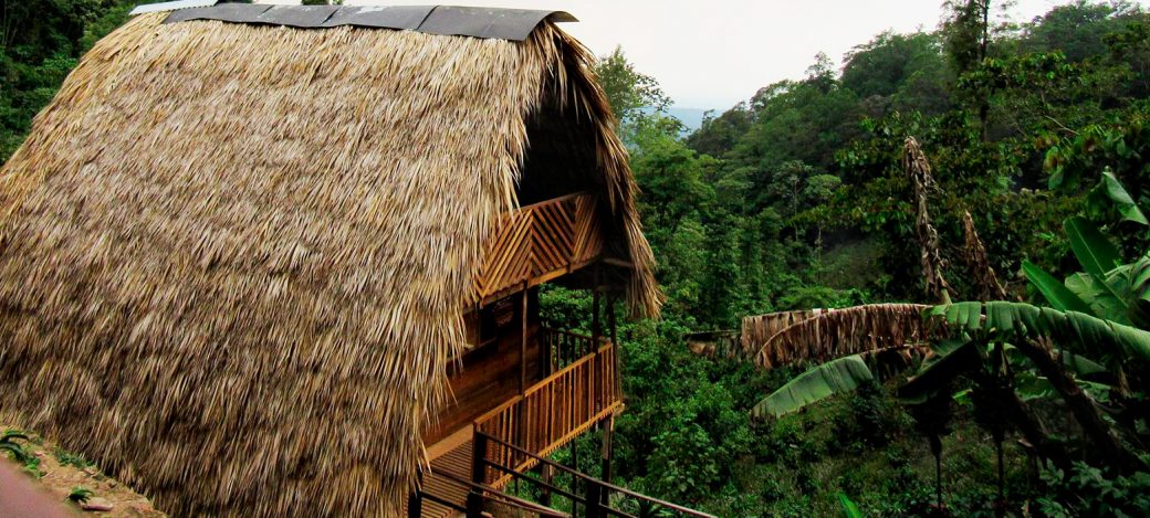 near-refugio-del-quetzal near-refugio-del-quetzal